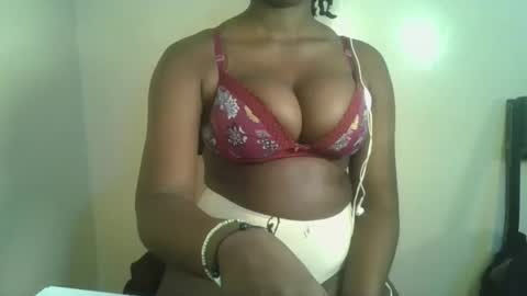 Snapshot of midnight_teasee chatting on April 2026 07:19:01 PM Goddess online show from April 2026 07:19:01 PM