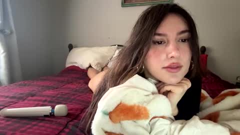Snapshot of midnightcouple00 chatting on March 2026 05:34:02 PM SexyLatinaCouple online show from March 2026 05:34:02 PM