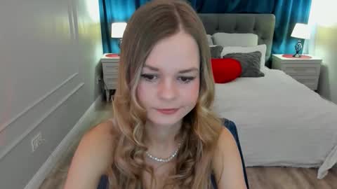 midnighteaura online show from January 2026 11:37:02 AM