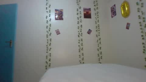 Snapshot of midnightkelly chatting on April 2026 08:29:01 PM Naught Kelly online show from April 2026 08:29:01 PM