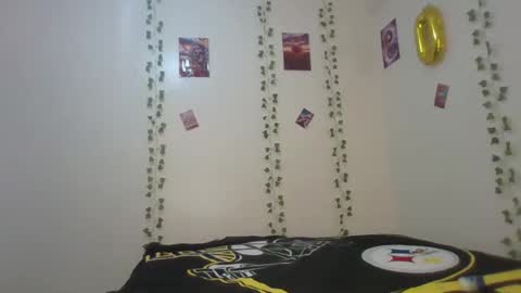 Snapshot of midnightkelly chatting on April 2026 08:28:02 AM Naught Kelly online show from April 2026 08:28:02 AM