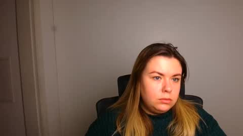 Mariana online show from November 2025 07:02:02 AM