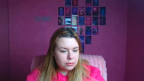Snapshot of midnightmariana chatting on February 2026 06:23:01 AM Mariana online show from February 2026 06:23:01 AM