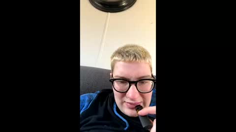 Snapshot of midnightmochi2 chatting on April 2026 10:53:01 PM midnightmochi2 online show from April 2026 10:53:01 PM