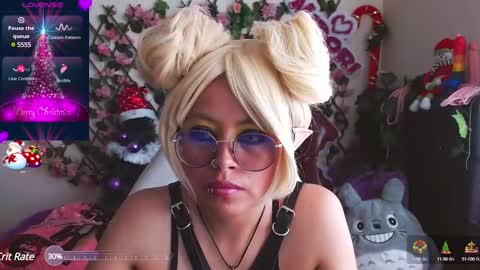 Midori 7u7 online show from December 2024 05:51:02 PM