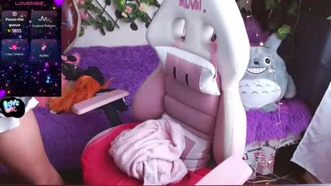 Midori 7u7 online show from January 2025 02:35:01 PM