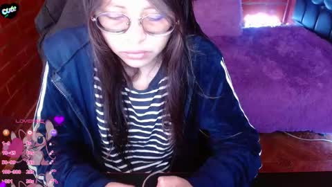 Snapshot of midoriquinn chatting on March 2026 03:17:01 PM Midori 7u7 online show from March 2026 03:17:01 PM