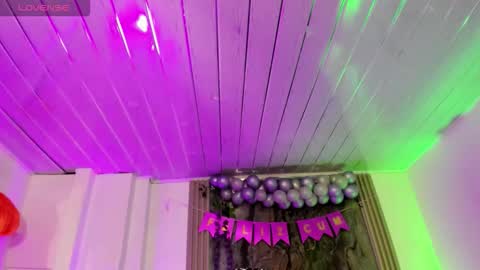 midory_ online show from November 2025 03:32:02 AM