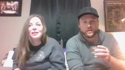 midwestlovers1990 online show from November 2025 03:49:01 AM