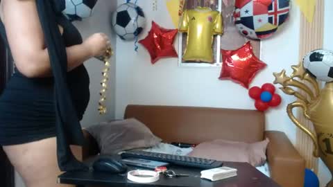 Snapshot of miel_alisha chatting on June 2026 11:52:02 AM miel online show from June 2026 11:52:02 AM