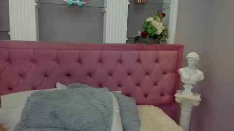 Snapshot of miel_latina chatting on April 2026 10:35:02 PM miel online show from April 2026 10:35:02 PM