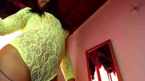 mielsquirt online show from February 2025 01:27:01 PM