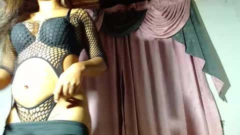 mielsquirt online show from October 2025 08:55:02 AM