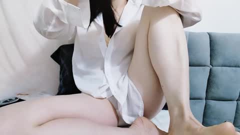 Mie online show from November 2025 01:05:02 AM