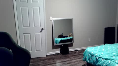 Snapshot of mifriend1998 chatting on March 2026 05:34:01 AM mifriend1998 online show from March 2026 05:34:01 AM