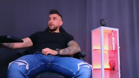 MightyAaron online show from February 2025 03:45:02 AM