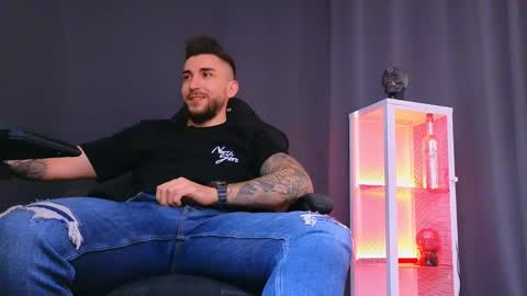 MightyAaron online show from February 2025 09:12:02 AM