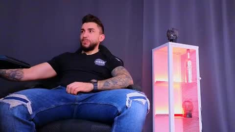 MightyAaron online show from March 2025 03:40:01 AM