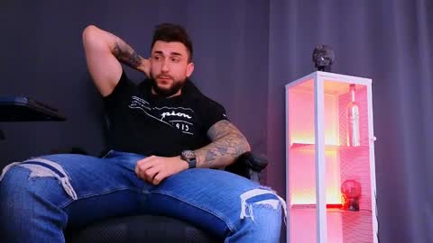 MightyAaron online show from March 2025 04:43:02 AM