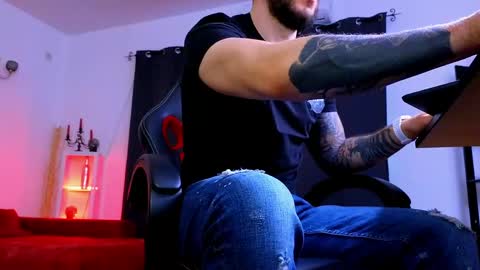 MightyAaron online show from May 2026 03:15:01 AM