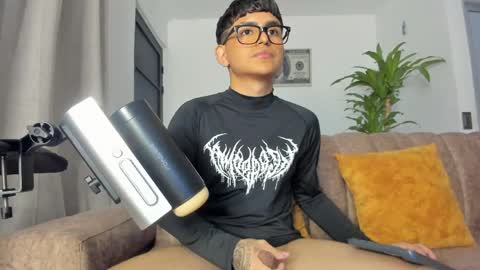miguel_turqueza online show from May 2026 12:51:02 AM