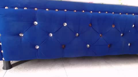 miha_califa online show from December 2025 12:14:01 PM