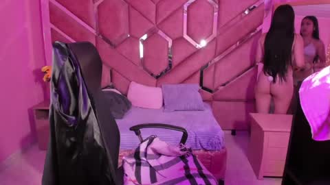 Snapshot of miha_cute chatting on April 2026 04:44:02 AM miha_cute online show from April 2026 04:44:02 AM