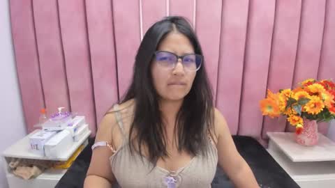 Snapshot of miha_smith chatting on November 2025 03:40:02 AM Miha online show from November 2025 03:40:02 AM