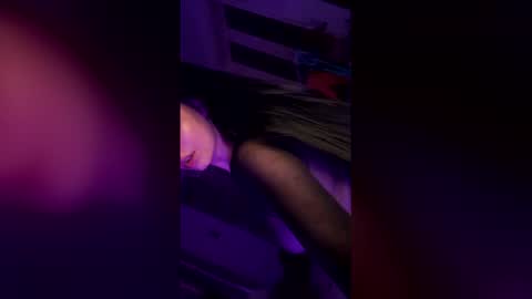 Midah online show from March 2026 07:39:02 PM