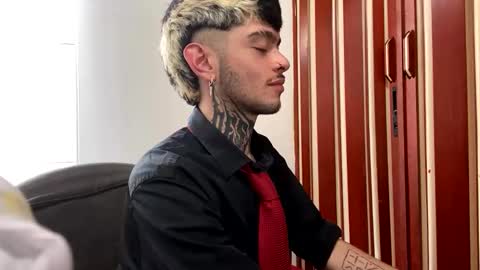 Snapshot of mihailleroy chatting on December 2024 10:17:02 PM MIHAIL LEROY finally independent model online show from December 2024 10:17:02 PM