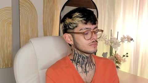 Snapshot of mihailleroy chatting on January 2025 10:55:02 PM MIHAIL LEROY finally independent model online show from January 2025 10:55:02 PM