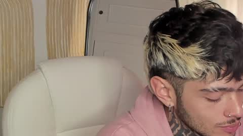 Snapshot of mihailleroy chatting on January 2025 02:25:01 AM MIHAIL LEROY finally independent model online show from January 2025 02:25:01 AM