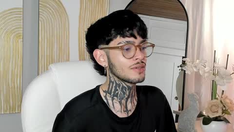 Snapshot of mihailleroy chatting on January 2025 11:47:01 PM MIHAIL LEROY finally independent model online show from January 2025 11:47:01 PM