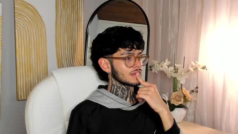 Snapshot of mihailleroy chatting on February 2025 11:27:01 PM MIHAIL LEROY finally independent model online show from February 2025 11:27:01 PM