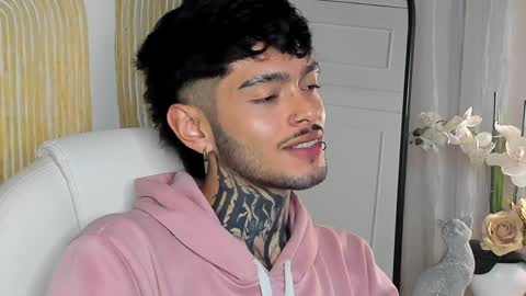 Snapshot of mihailleroy chatting on February 2025 04:48:01 AM MIHAIL LEROY finally independent model online show from February 2025 04:48:01 AM