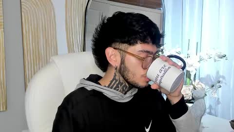 Snapshot of mihailleroy chatting on February 2025 03:56:02 AM MIHAIL LEROY finally independent model online show from February 2025 03:56:02 AM