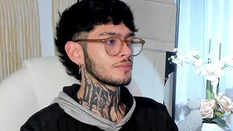 Snapshot of mihailleroy chatting on February 2025 10:07:02 AM MIHAIL LEROY finally independent model online show from February 2025 10:07:02 AM