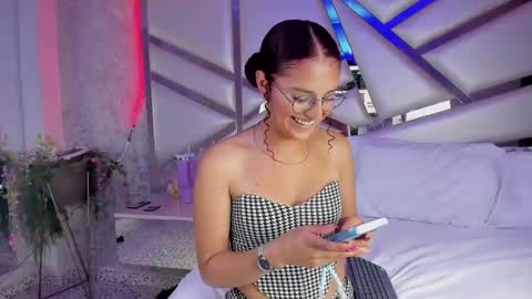 MIA 3 online show from March 2025 03:33:01 AM