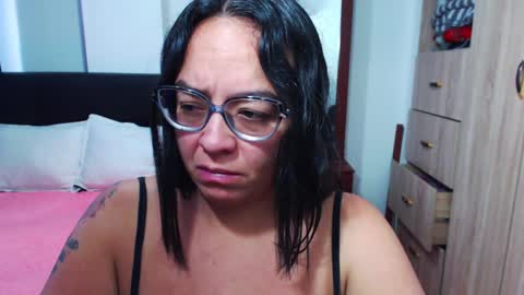 Snapshot of miia_big1boobs chatting on December 2024 09:39:01 PM  miia big1boobs online show from December 2024 09:39:01 PM