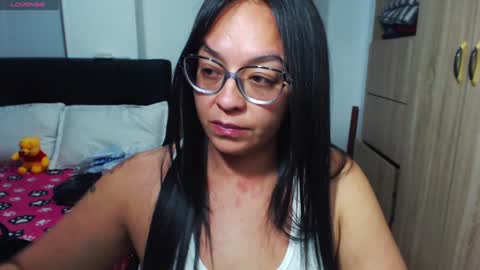 Snapshot of miia_big1boobs chatting on January 2025 01:53:01 AM  miia big1boobs online show from January 2025 01:53:01 AM