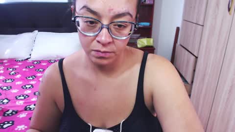 Snapshot of miia_big1boobs chatting on January 2025 07:38:01 PM  miia big1boobs online show from January 2025 07:38:01 PM