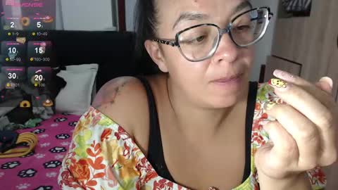 Snapshot of miia_big1boobs chatting on February 2025 08:03:01 PM  miia big1boobs online show from February 2025 08:03:01 PM