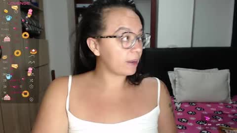 Snapshot of miia_big1boobs chatting on February 2025 12:51:02 AM  miia big1boobs online show from February 2025 12:51:02 AM