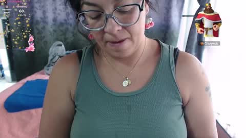 Snapshot of miia_big1boobs chatting on October 2025 08:38:01 PM  miia big1boobs online show from October 2025 08:38:01 PM