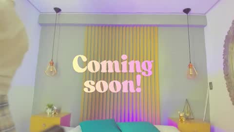 Mia online show from March 2026 12:43:02 PM