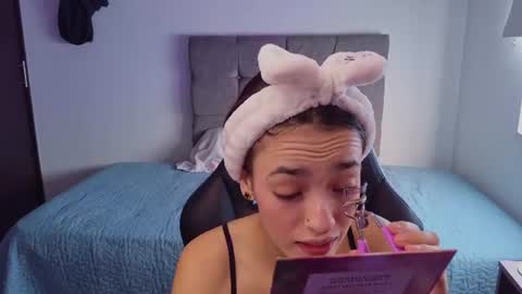 Snapshot of miia_bratz chatting on June 2026 09:06:02 PM miia_bratz online show from June 2026 09:06:02 PM