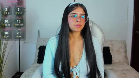 Snapshot of miia_bx chatting on April 2026 01:05:02 PM miia_bx online show from April 2026 01:05:02 PM