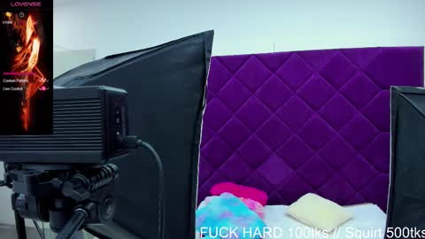  Mia  Gema curly online show from December 2025 02:41:02 AM