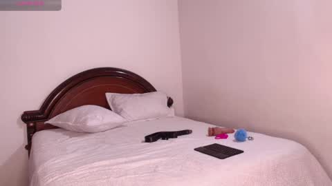 miia_monroy online show from April 2026 11:53:01 PM