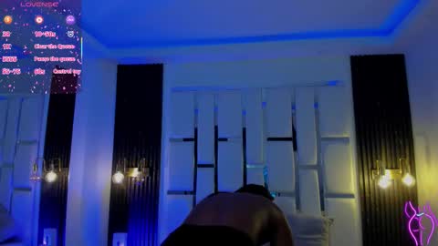 Miia Schwarz  online show from October 2025 02:50:02 PM